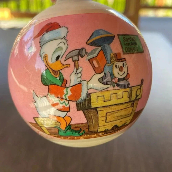 * Vintage * Disney | Donald Duck  Christmas Tree 🎄 Ornament - Picture 1 of 3